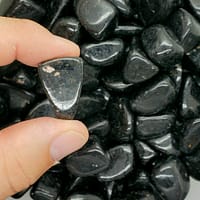 2364cc23-66db-549e-84d2-d30e6ef31962.jpg Indian Nuummite Tumbled Stone | 1 Pc
