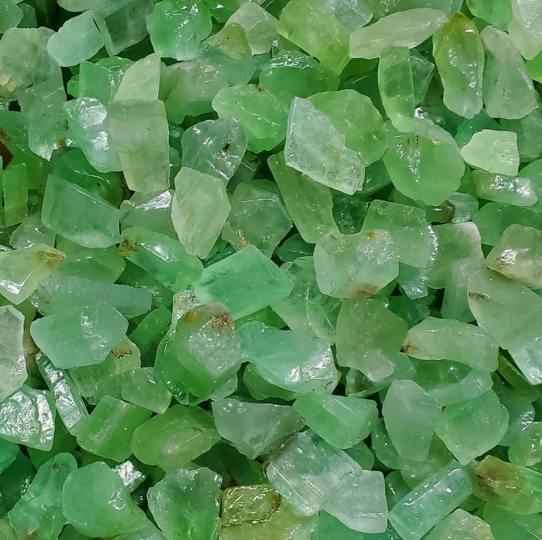 Emerald Green Calcite Red Calcite | Natural | Mini to Small | 4oz Bag