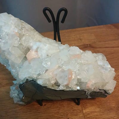 0195a9dc-59d5-59e0-bacf-734667539785.jpg Apophyllite and Heulandite Large Specimen