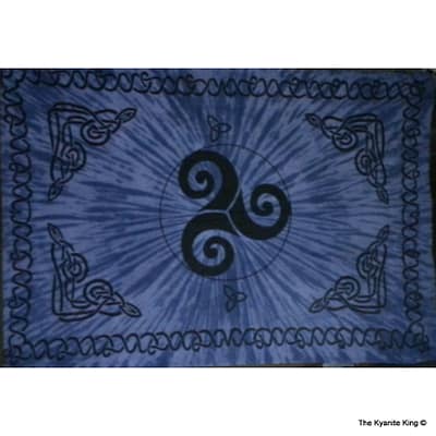 e137240f-6466-5ba8-ab32-b01dfd9525d9.jpg Tie Dye Blue Celtic Trinity Spiral Tapestry