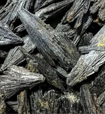 e0608176-6649-5bb4-a498-707b14d5e25f.jpg Black Kyanite Fan Specimens | 8oz Bag