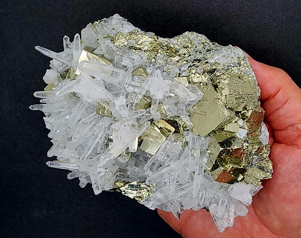 7973fa55-92f7-5fca-9284-74f9b1296573-1.jpg Large Quartz Cluster with Pyrite – 1035g | Huanzala Mine, Peru