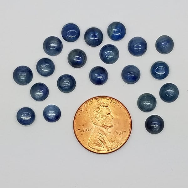 f7079313-613a-5c9c-a632-d2d09cc1dd86.jpg Blue Kyanite Round Cabochons 6mm