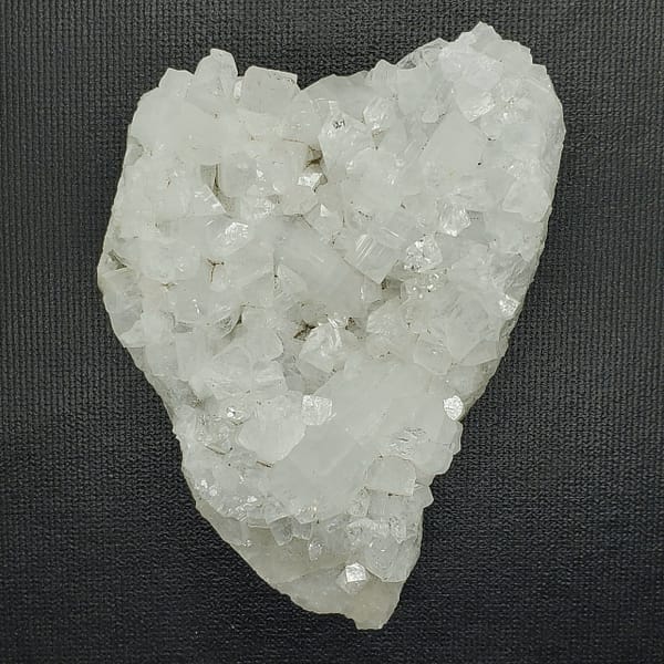 5110af08-a777-5bf3-9fcb-ecb54c74da2e.jpg Apophyllite Heart Crystal Cluster
