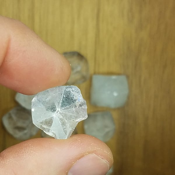 586425f4-aa4c-50fd-85c2-38db5af8039a.jpg Apophyllite Pyramids 10pc