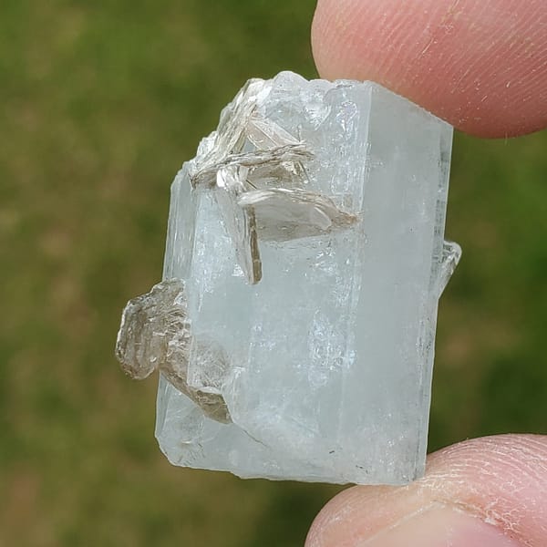 5b78034e-9557-5368-be4b-ce7a674d5f61-1.jpg Superb Aquamarine Crystal Specimen AQ6