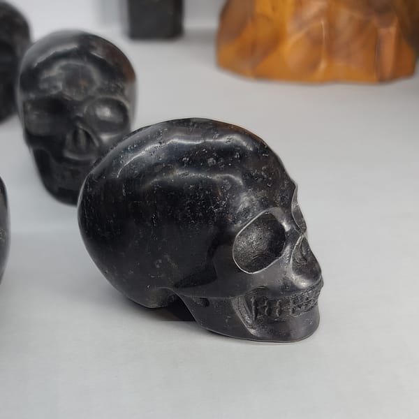 751dd72a-a684-5706-a6cf-f0961b8a9260-3.jpg Arfvedsonite Skull 1 Piece Small