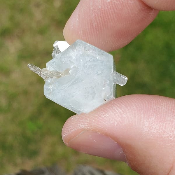 b293a041-e437-5458-82ee-d46e83e8b1c9-1.jpg Superb Aquamarine Crystal Specimen AQ6