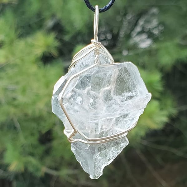 10edb310-81aa-5e72-a808-9cf4d98822c6.jpg Natural Clear Quartz Crystal Wire Wrapped Pendant