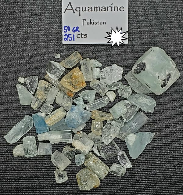 b0757bce-7f06-5d2b-8d0e-e537a492fcd5-1.jpg Aquamarine Specimen Lot A