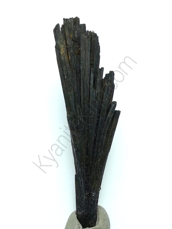 650622f7-2648-5646-ad35-048e3222d94c.jpg Black Kyanite Specimens 3 Pieces